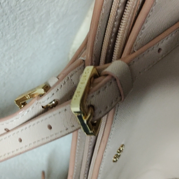 Tory Burch Blush Saffiano York Buckle Tote - Picture 3 of 13